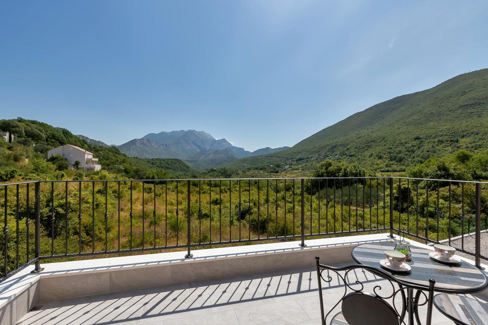 Charming Holiday Home Dolac In Rural Area With Pool Слиме Экстерьер фото