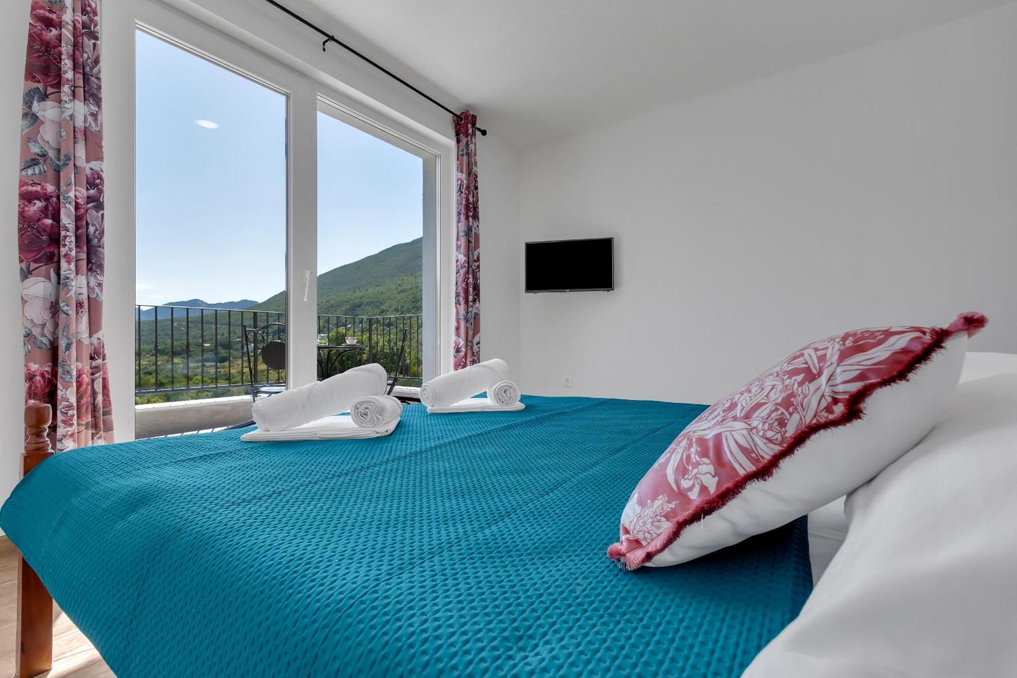 Charming Holiday Home Dolac In Rural Area With Pool Слиме Экстерьер фото